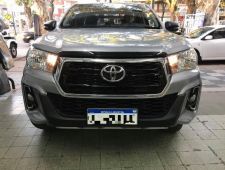 Defensa Pl�stica Toyota Hilux 2018+